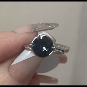 Fragrant jewels satin sterling silver ring size 6